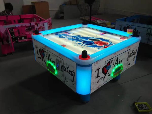 4 players air hockey game