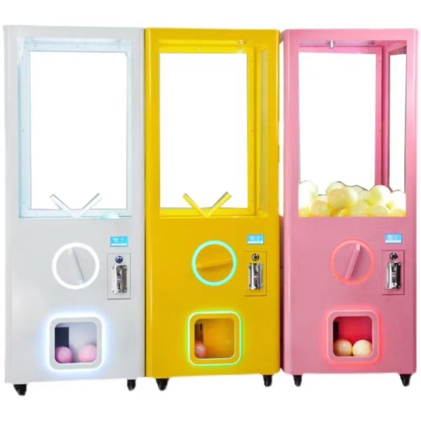 Capsule toy machine